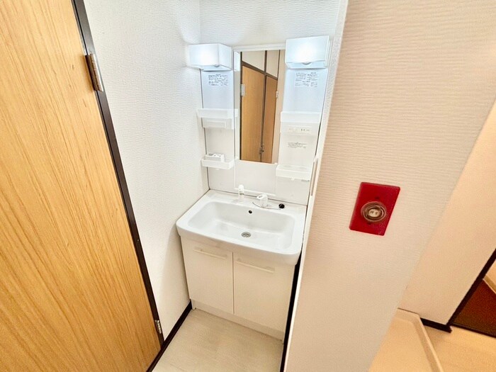 物件内観写真15　(洗面)