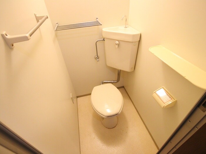 物件内観写真12　(トイレ)