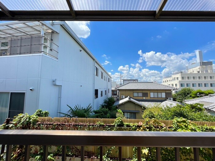 物件内観写真22　(室内からの展望)