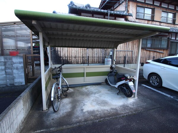 駐輪場