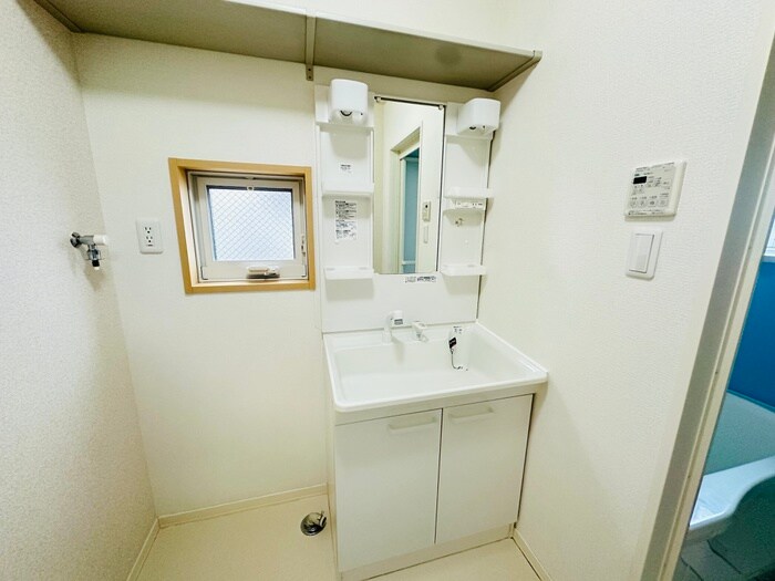 物件内観写真10　(洗面)