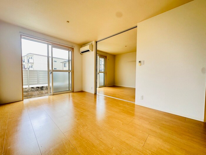 物件内観写真17　(居室)