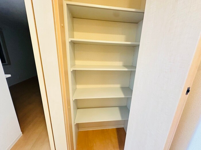 物件内観写真20　(収納)