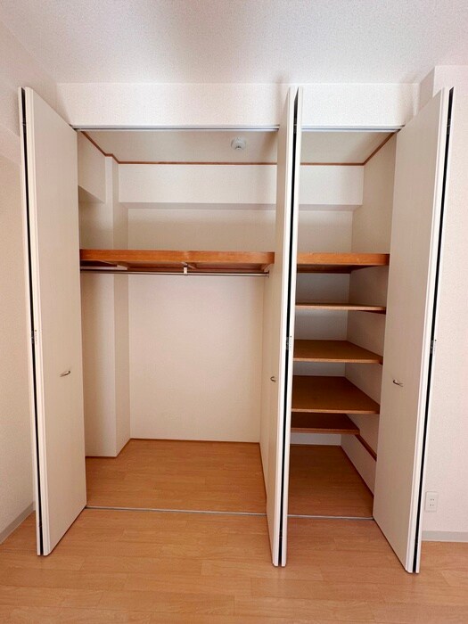 物件内観写真9　(収納)