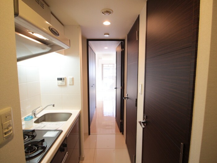 物件内観写真14　(廊下)