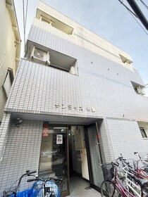 サンライズ中宮の外観写真