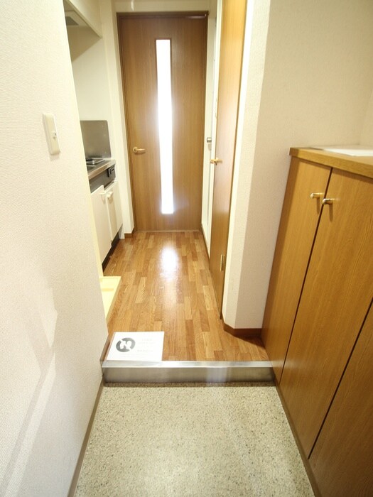 物件内観写真16　(廊下)