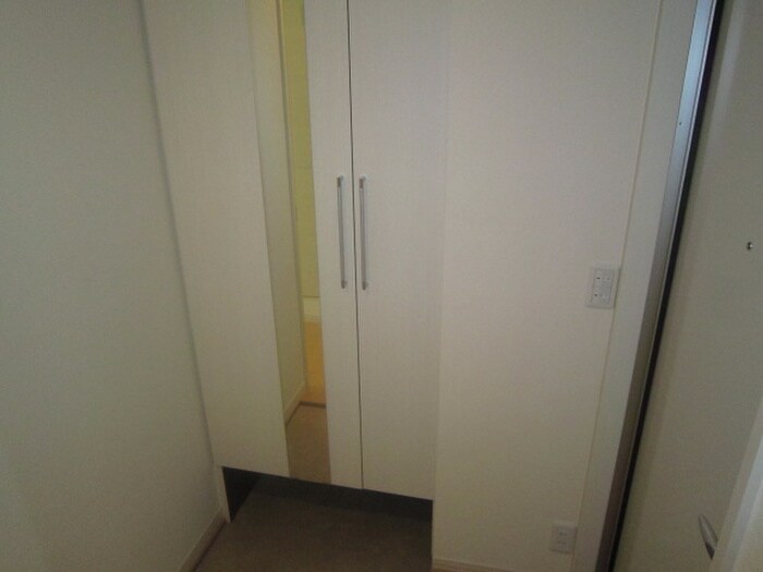 物件内観写真14　(靴箱)