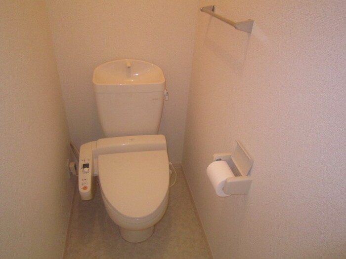 物件内観写真16　(トイレ)