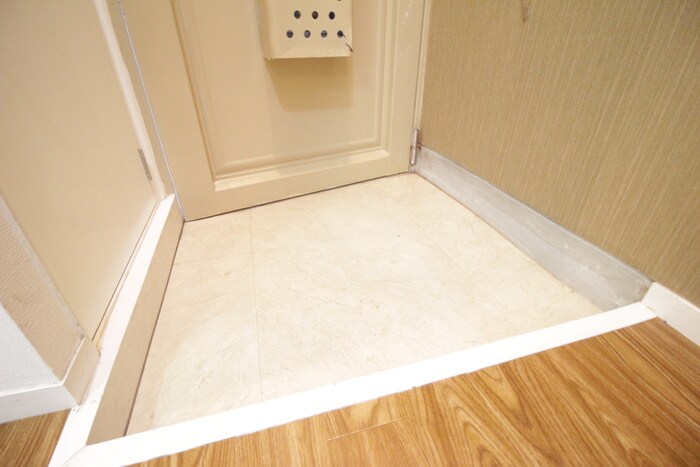 物件内観写真15　(玄関)