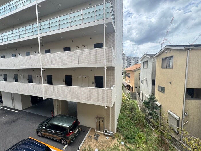 物件内観写真22　(室内からの展望)