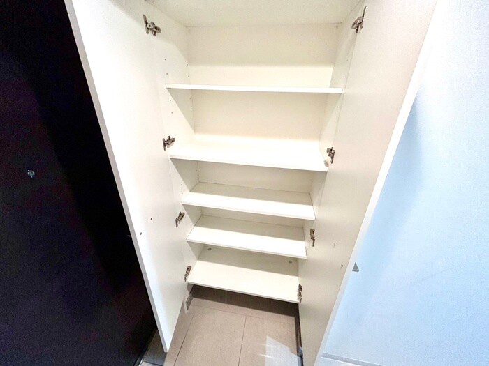 物件内観写真18　(靴箱)