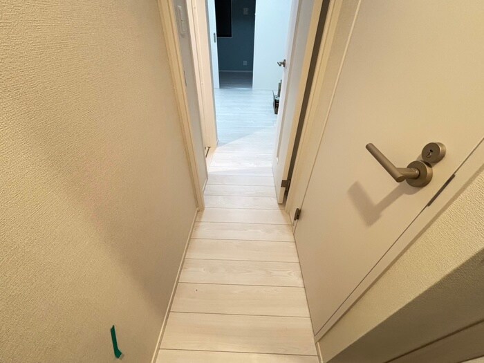 物件内観写真16　(廊下)