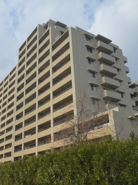 ｼﾞｵﾒｿﾞﾝ新千里東町二番館(108)外観写真