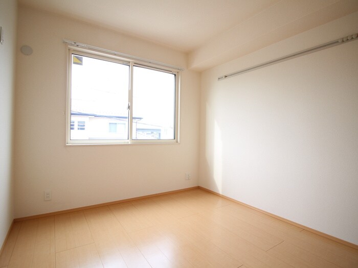 物件内観写真12　(居室)