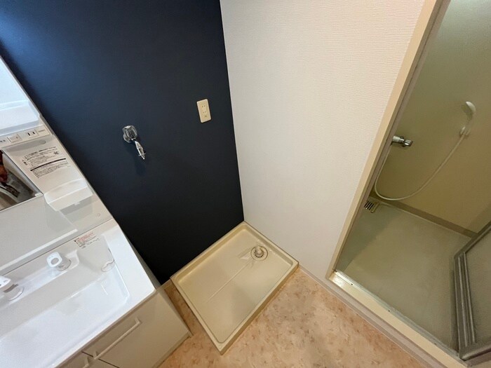 物件内観写真12　(洗濯機置場)