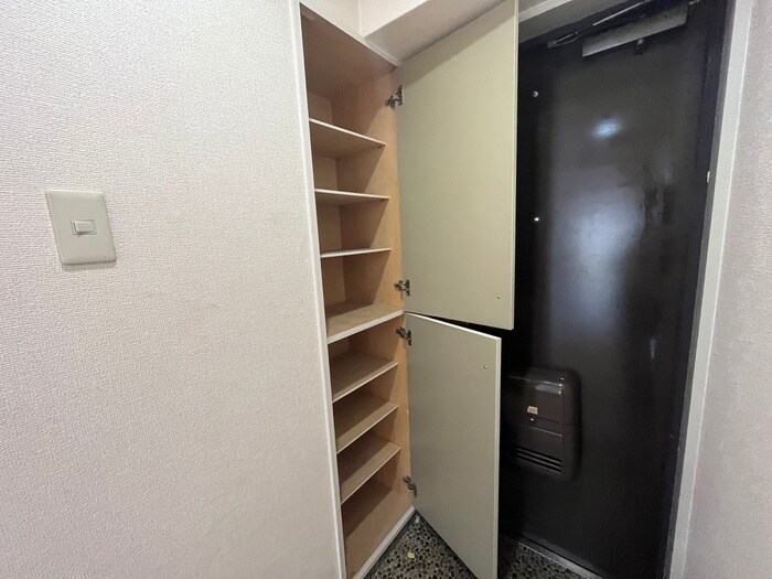 物件内観写真16　(靴箱)