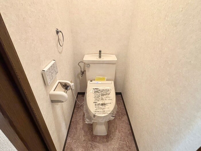 物件内観写真9　(トイレ)