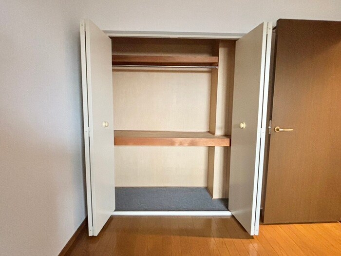 物件内観写真13　(収納)
