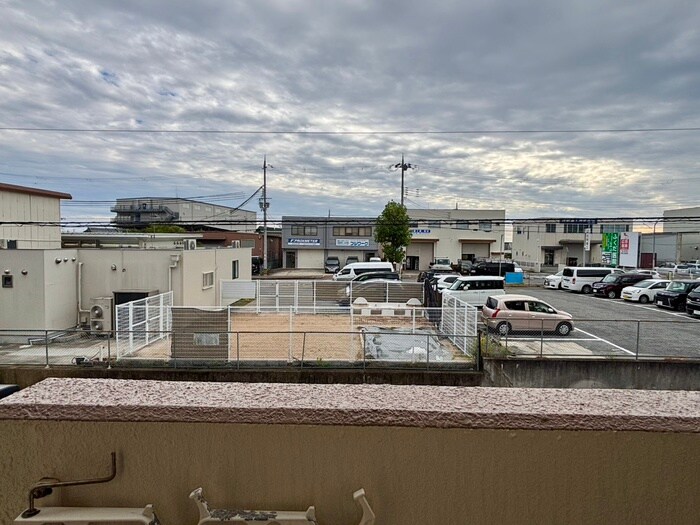 物件内観写真22　(室内からの展望)