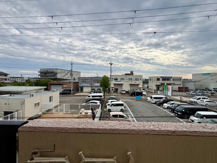 物件内観写真22　(室内からの展望)