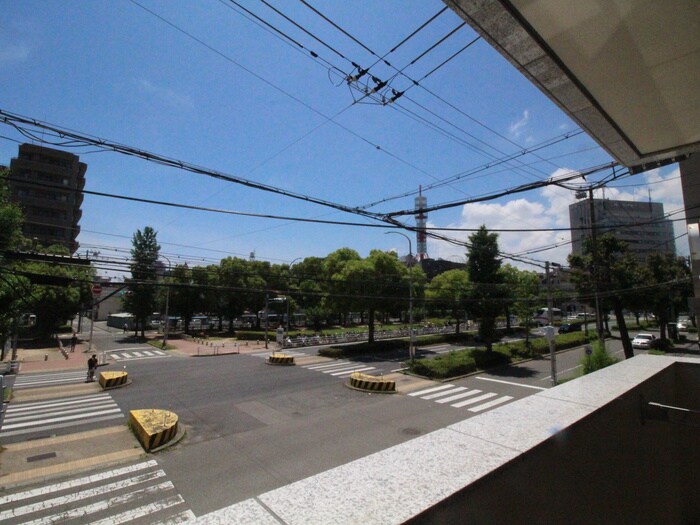 物件内観写真17　(室内からの展望)