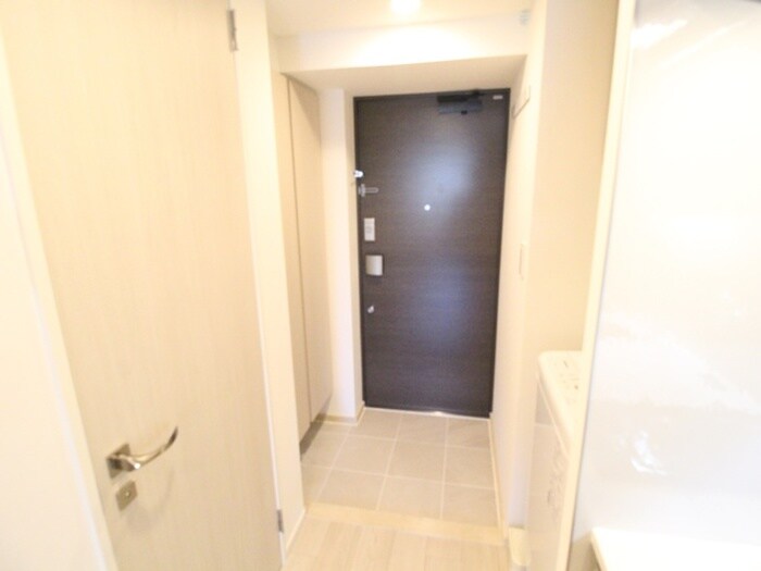 物件内観写真14　(玄関)