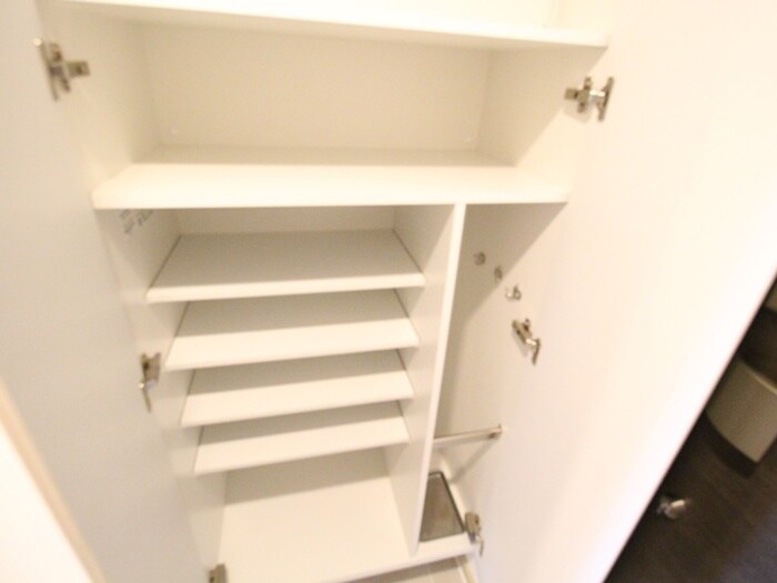 物件内観写真15　(靴箱)