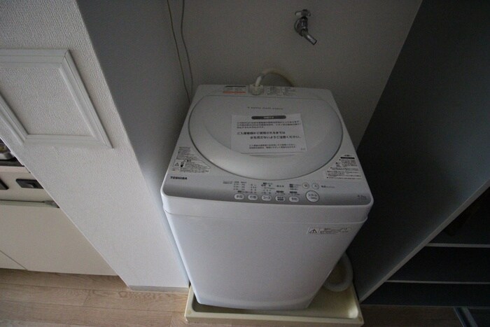 物件内観写真12　(洗濯機置場)