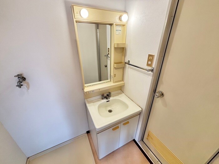 物件内観写真11　(洗面)