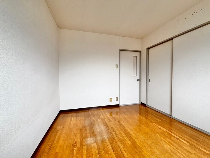 物件内観写真16　(居室)