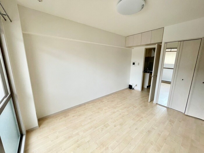 物件内観写真4　(居室)