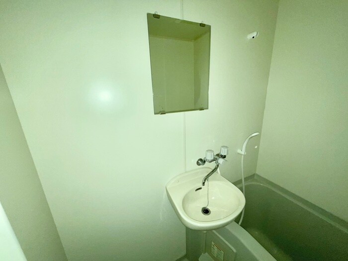 物件内観写真11　(洗面)