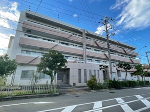 プラ－ス　中百舌鳥外観写真