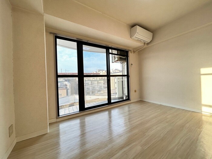 物件内観写真7　(居室)