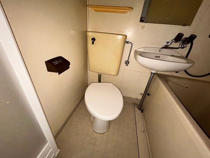 物件内観写真13　(トイレ)