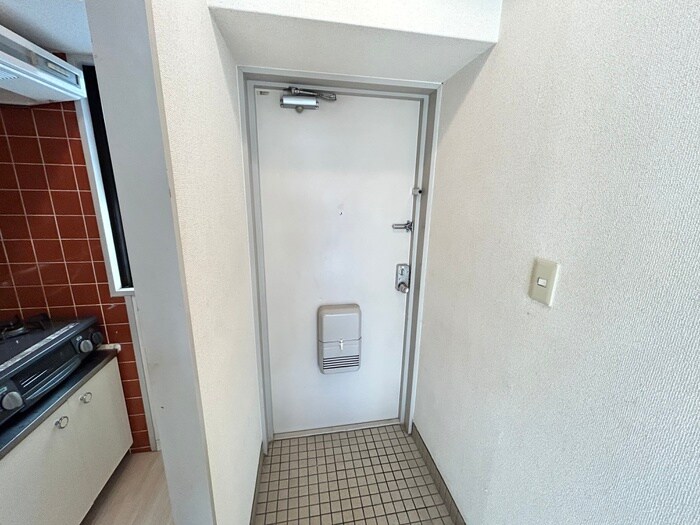 物件内観写真22　(玄関)