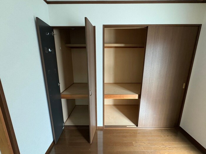 物件内観写真18　(収納)