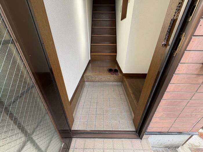 物件内観写真19　(玄関)