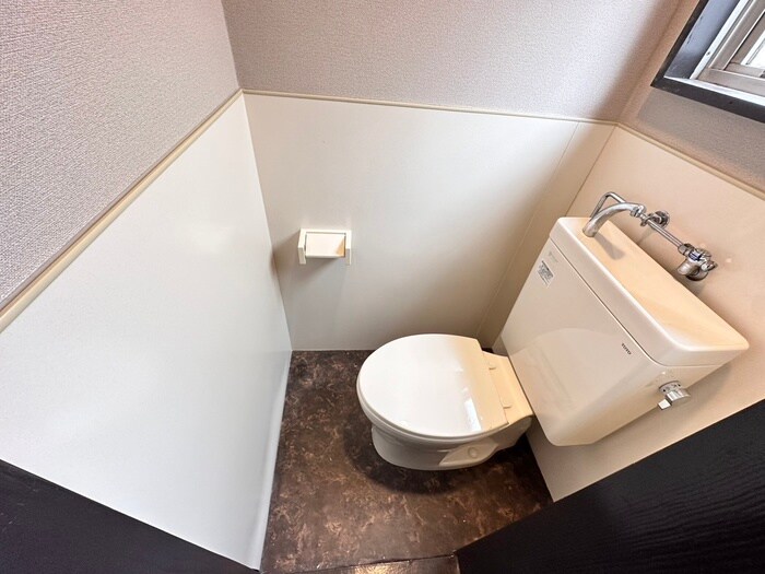 物件内観写真15　(トイレ)