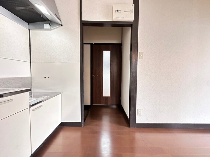 物件内観写真17　(廊下)