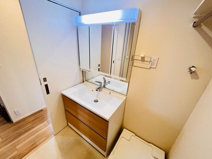 物件内観写真13　(洗面)