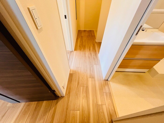 物件内観写真20　(廊下)