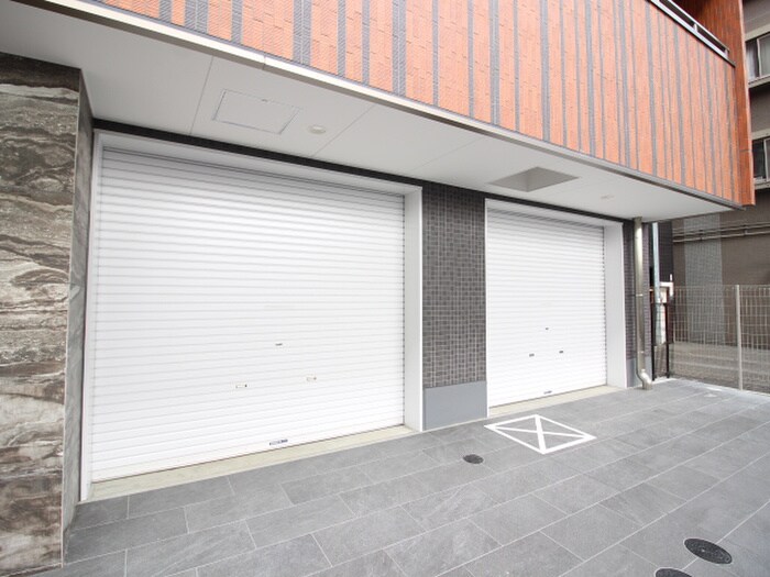 物件外観写真2　(駐車場)