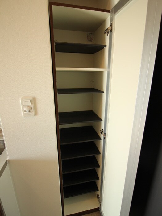 物件内観写真17　(靴箱)