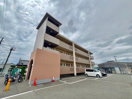 ハイツ西川外観写真