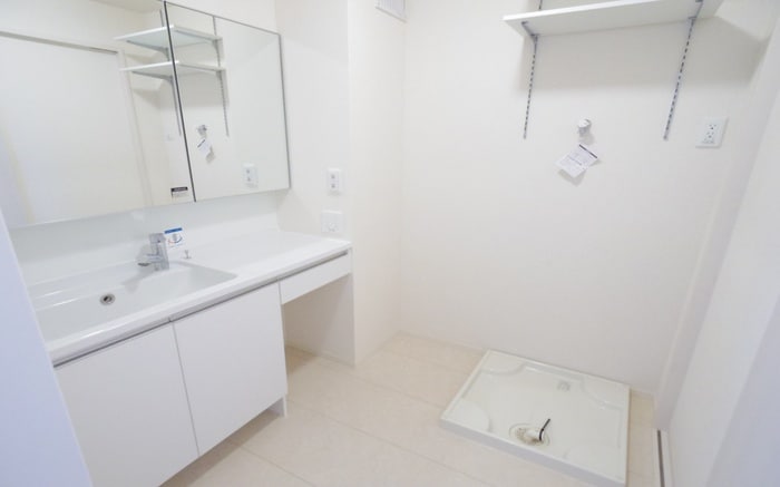 物件内観写真18　(洗濯機置場)