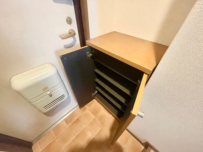 物件内観写真16　(靴箱)