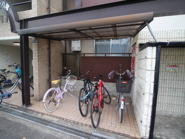 駐輪場
