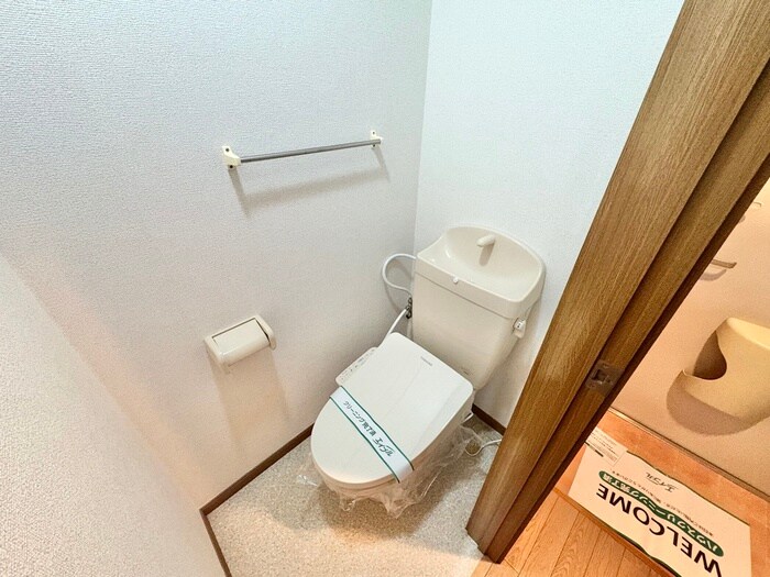 物件内観写真11　(トイレ)